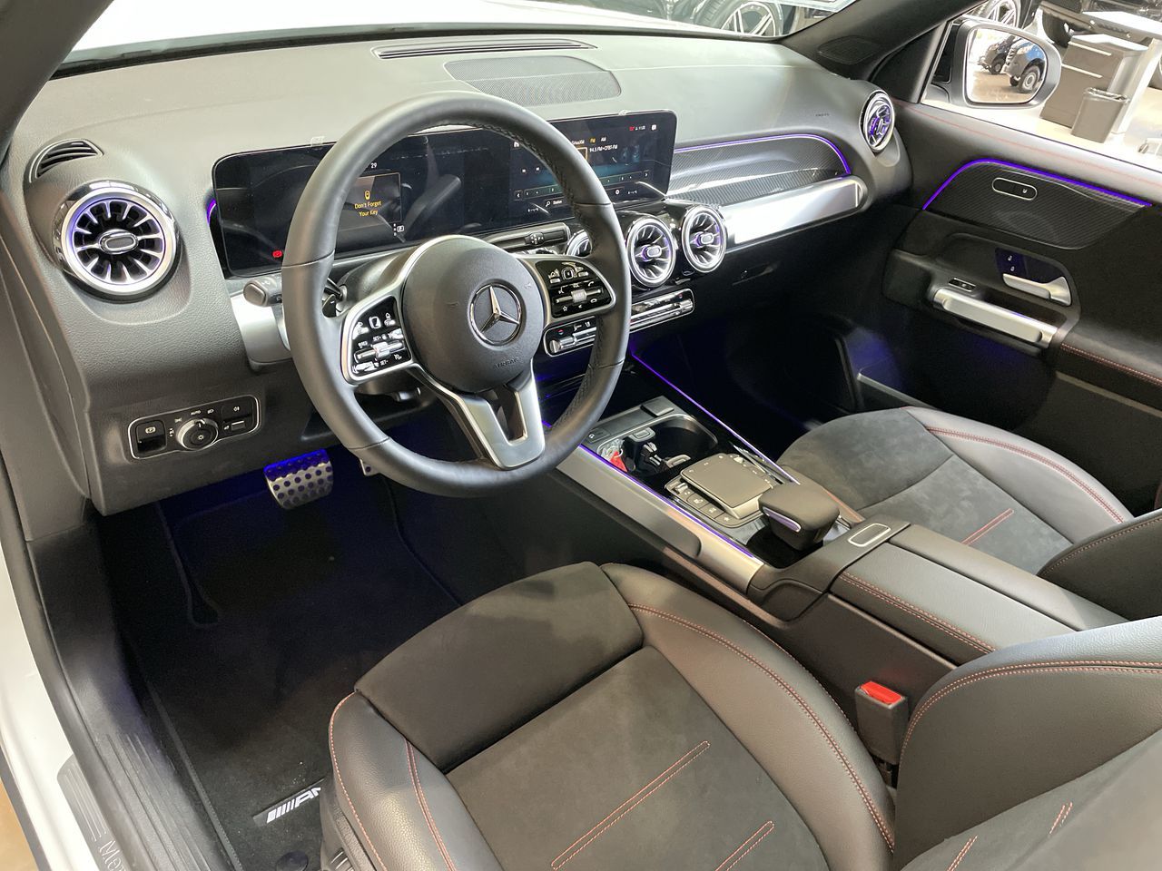 2022 Mercedes-Benz GLB250 in Vancouver, British Columbia