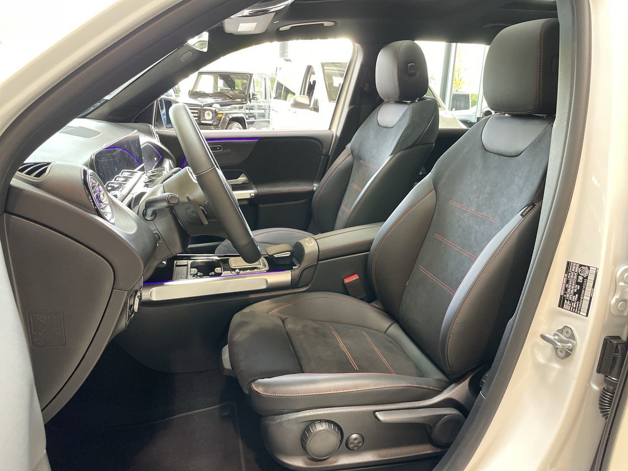 2022 Mercedes-Benz GLB250 in Vancouver, British Columbia