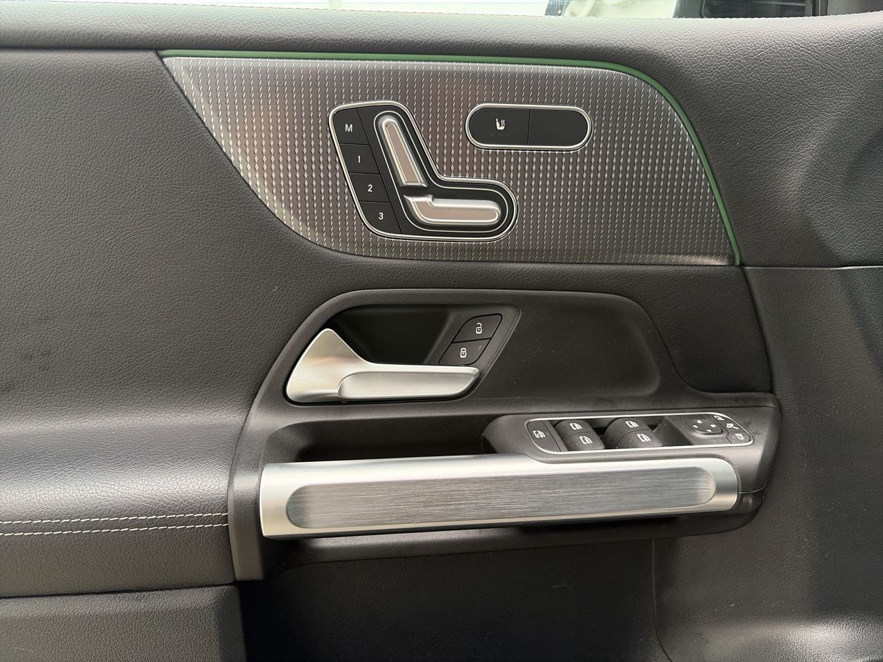 2022 Mercedes-Benz GLB250 in Vancouver, British Columbia