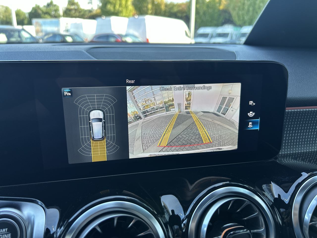 2023 Mercedes-Benz GLB250