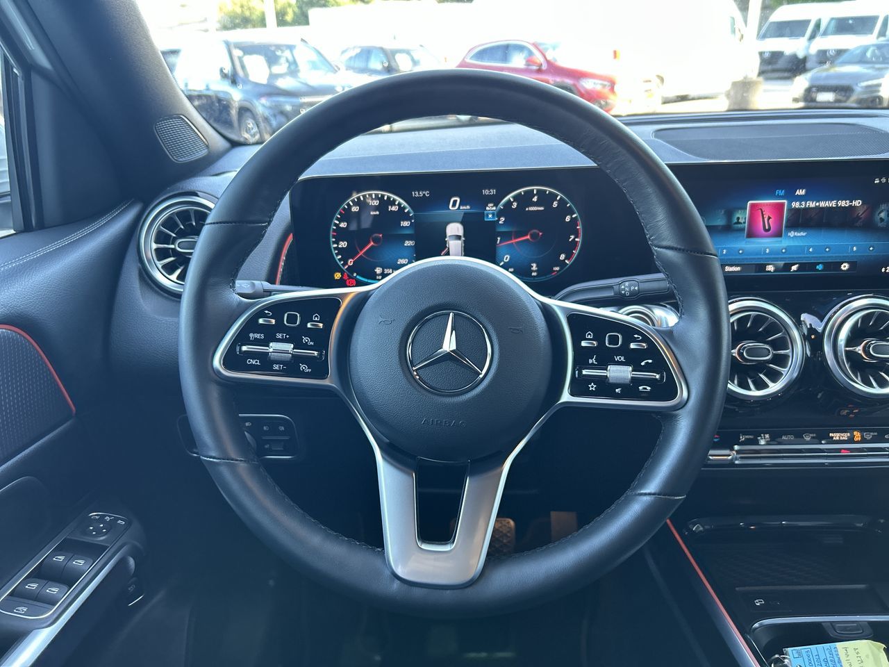 2023 Mercedes-Benz GLB250