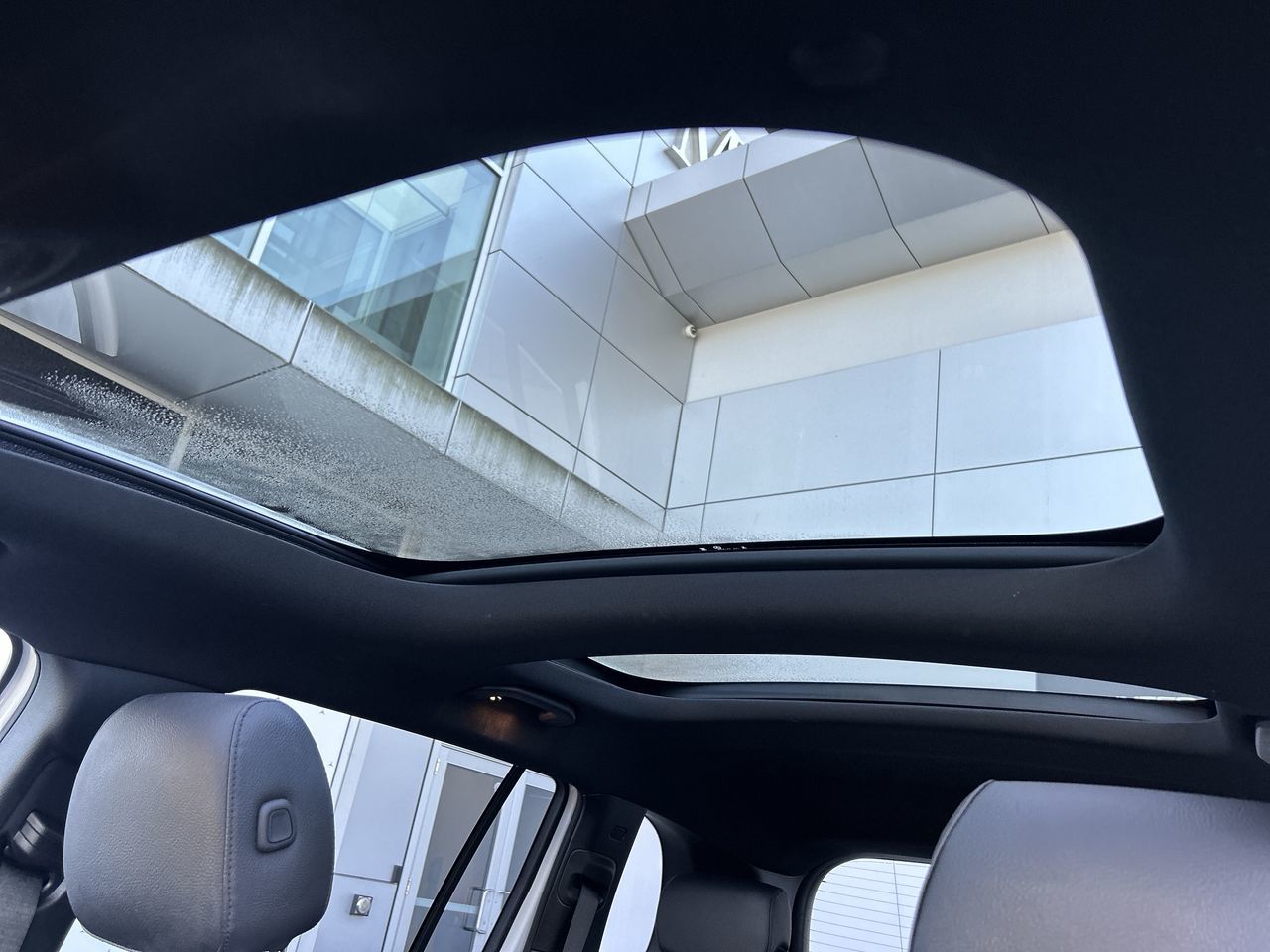 2023 Mercedes-Benz GLB250