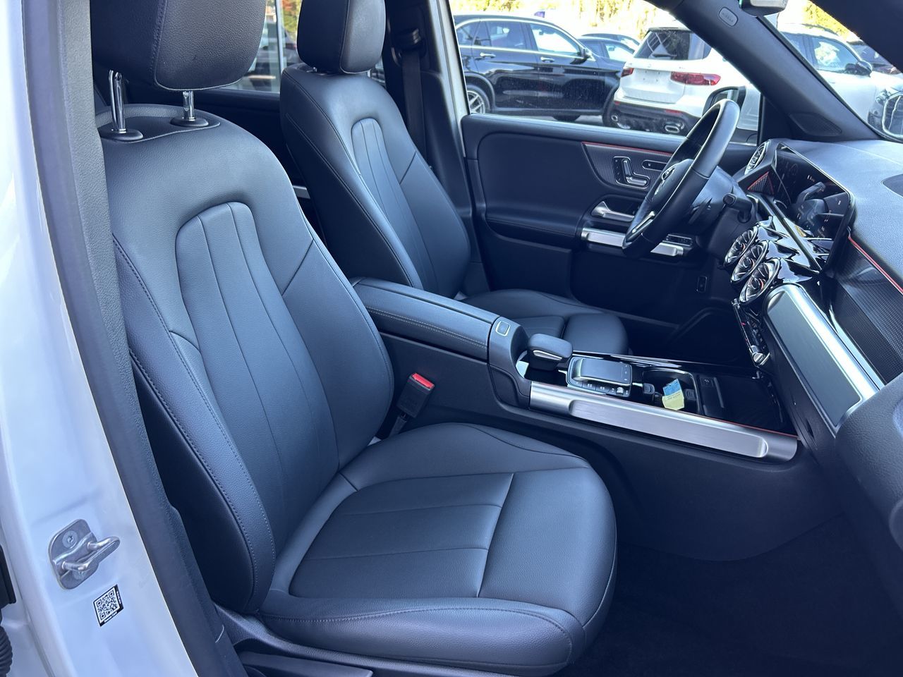 2023 Mercedes-Benz GLB250