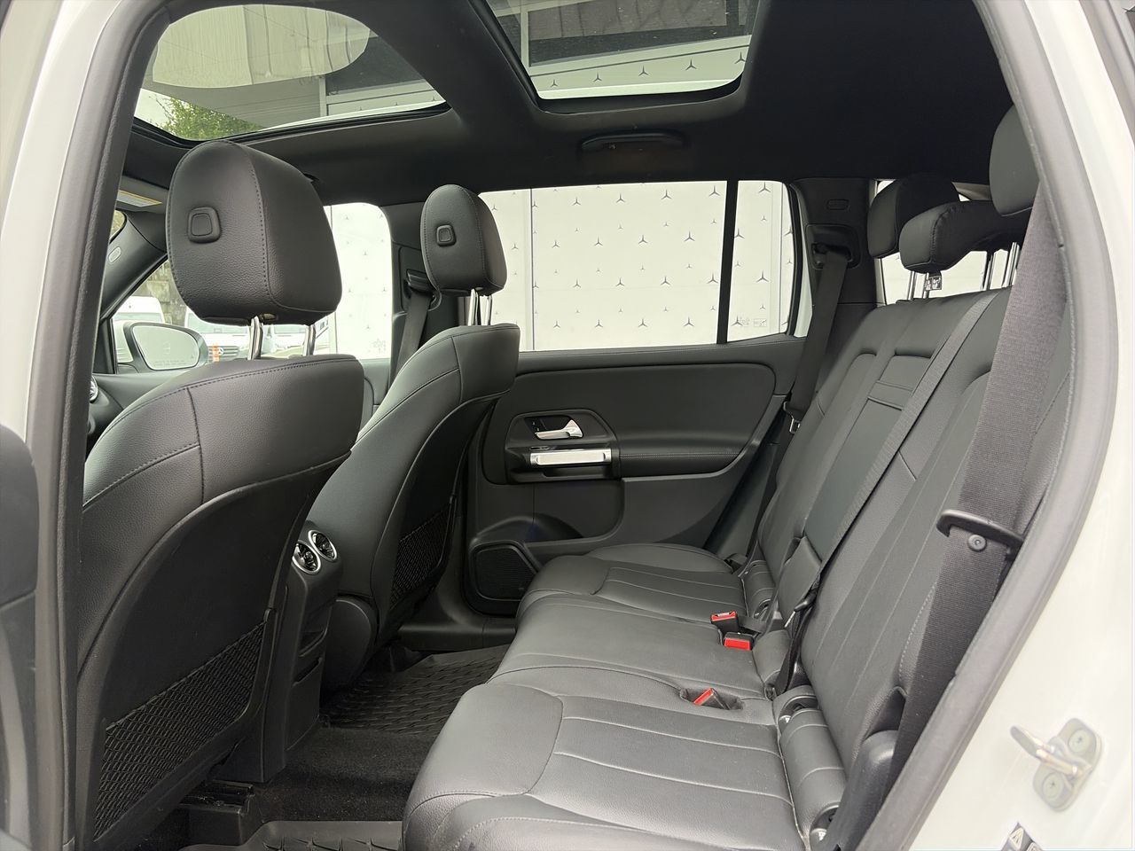 2023 Mercedes-Benz GLB250