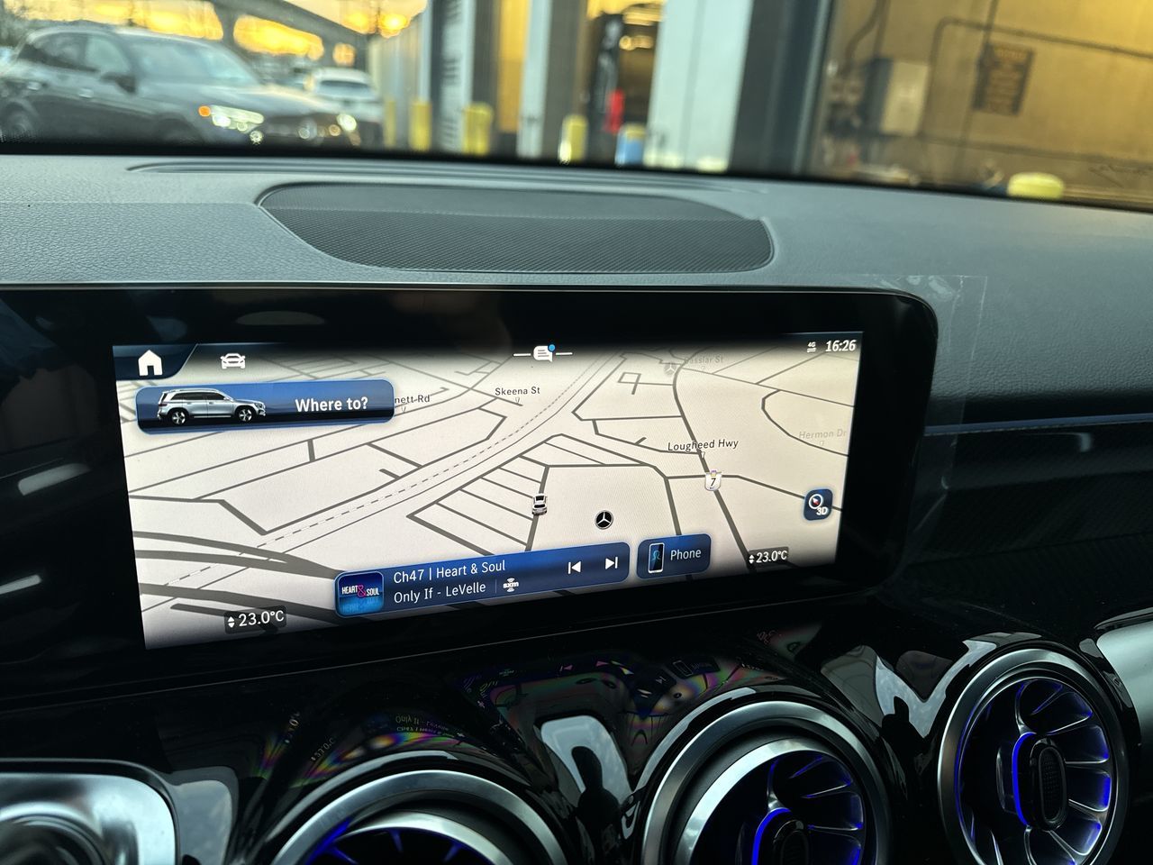 2025 Mercedes-Benz GLB250 in Vancouver, British Columbia