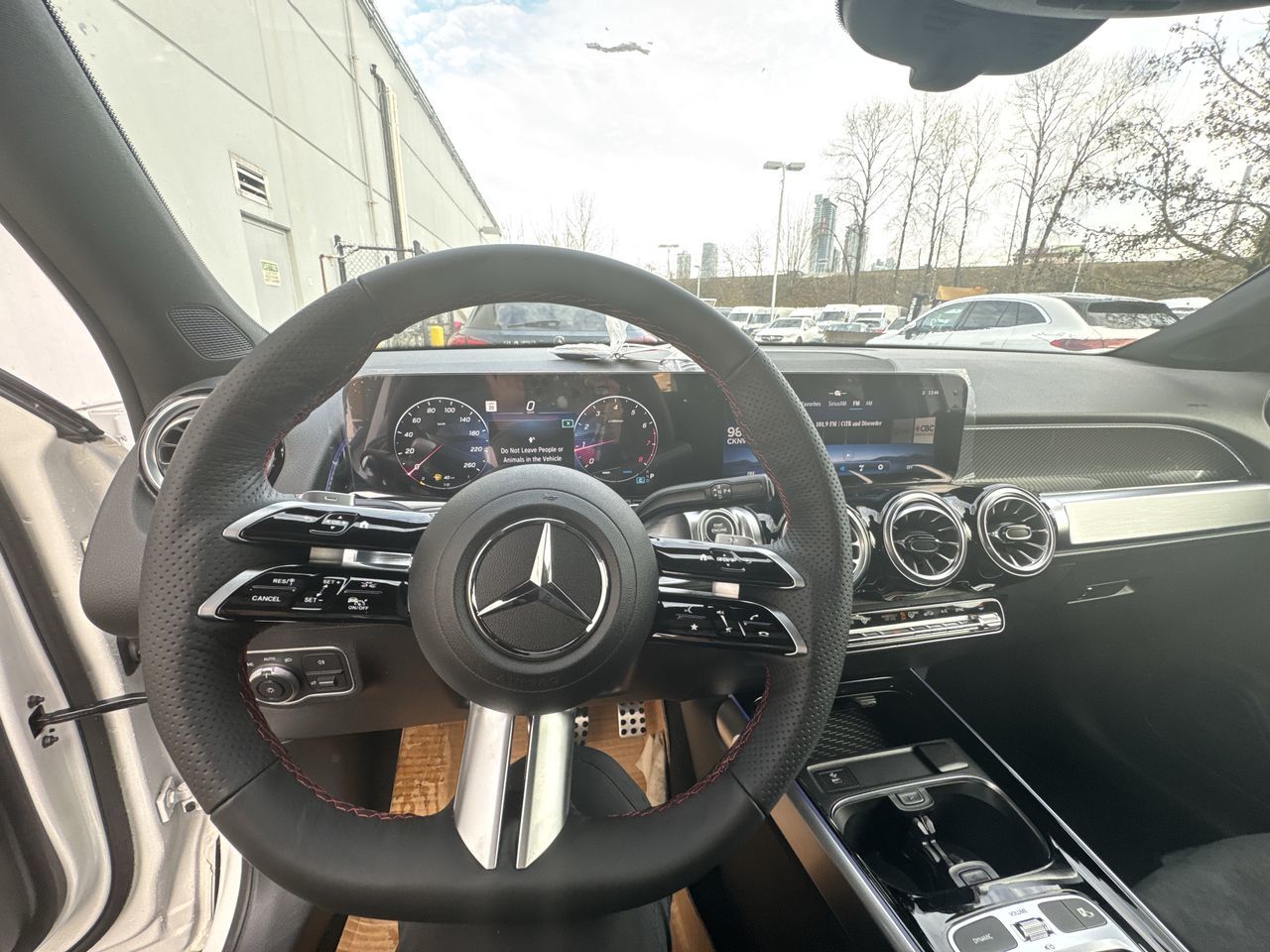 Mercedes-Benz GLB250  2025 à Vancouver, Colombie-Britannique