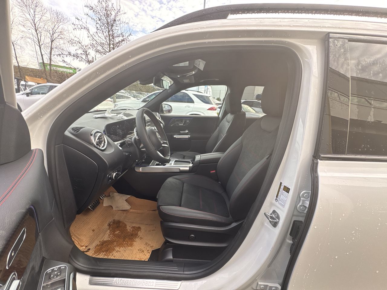 Mercedes-Benz GLB250  2025 à Vancouver, Colombie-Britannique