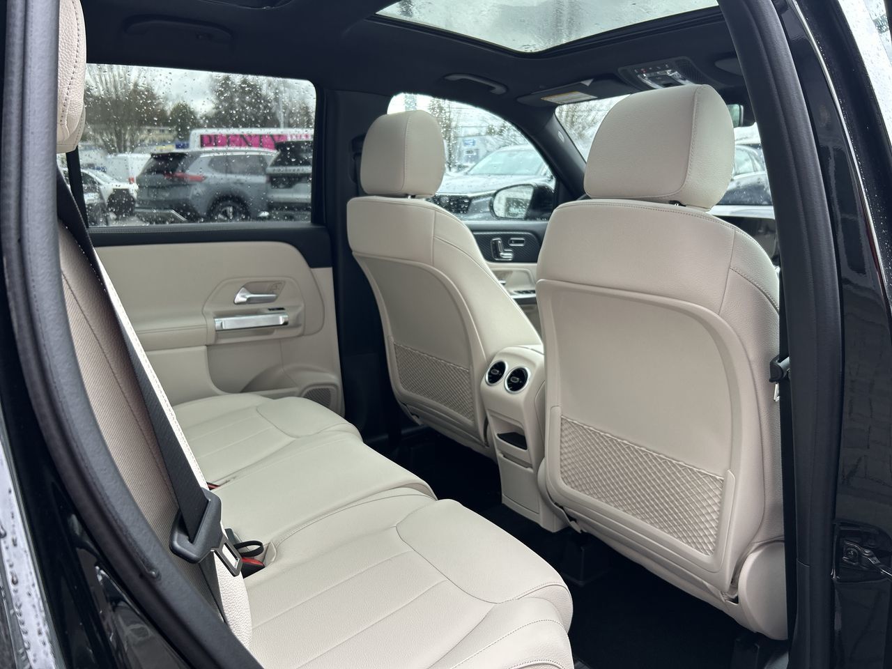 2025 Mercedes-Benz GLB in Vancouver, British Columbia