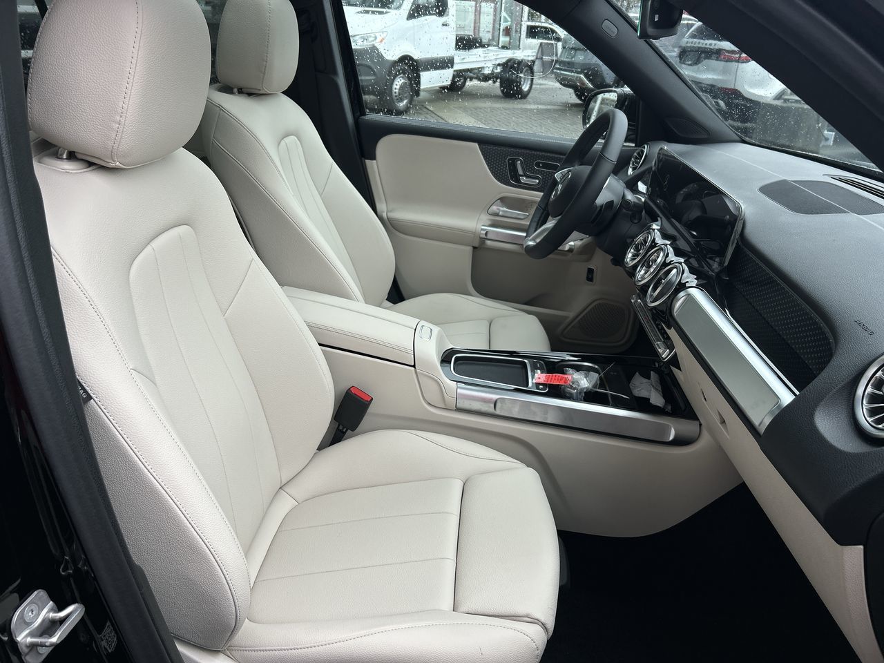 2025 Mercedes-Benz GLB in Vancouver, British Columbia