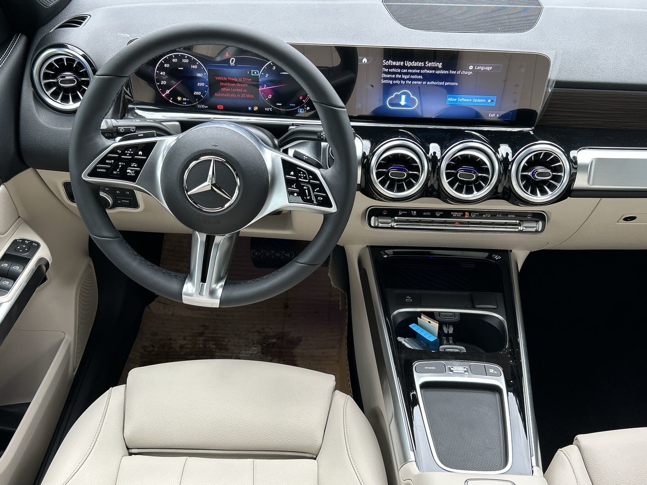 2025 Mercedes-Benz GLB250 in Vancouver, British Columbia