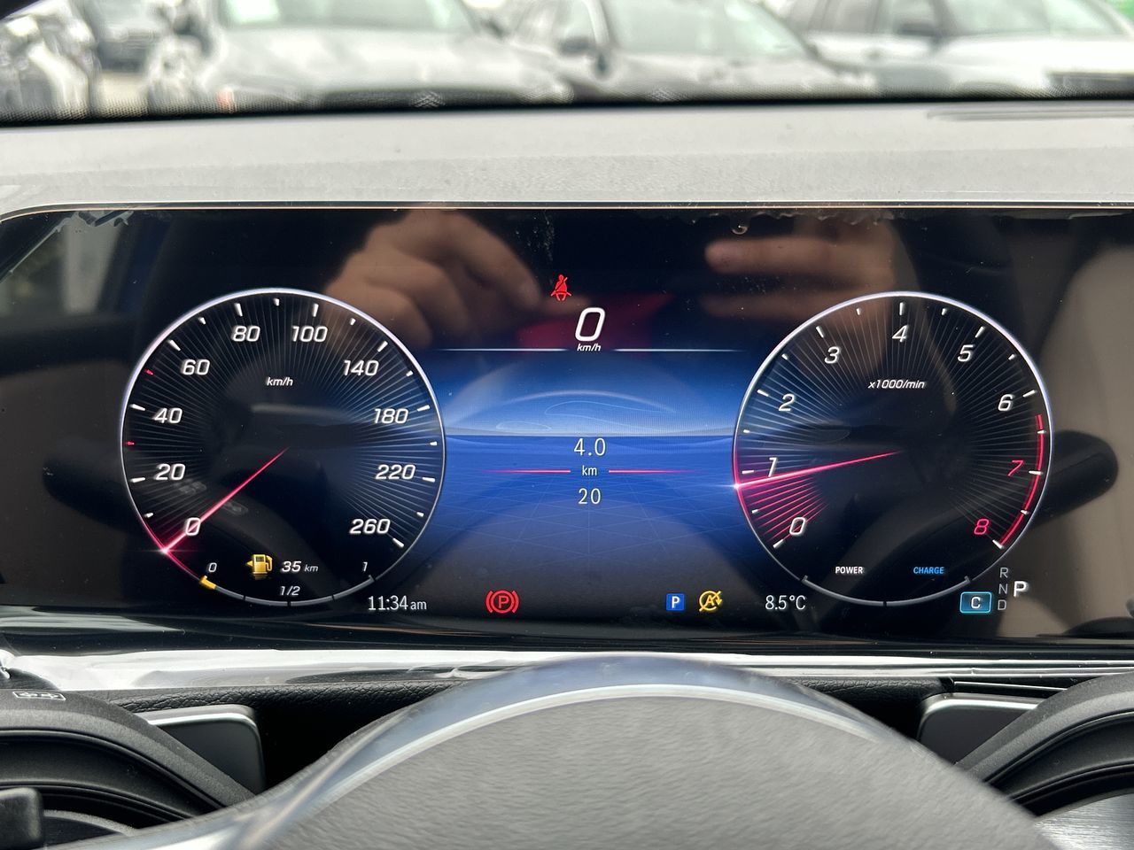 2025 Mercedes-Benz GLB250 in Vancouver, British Columbia