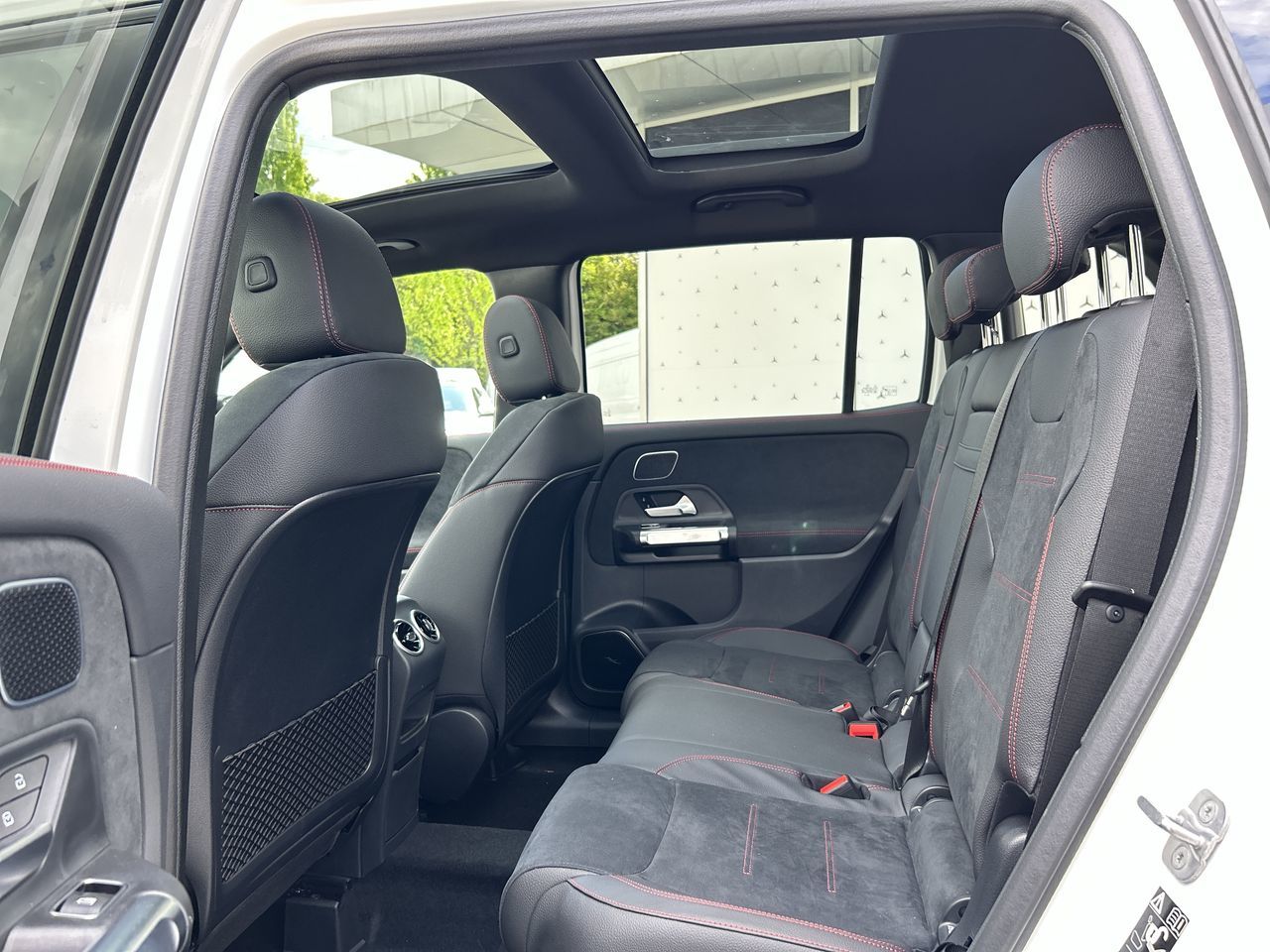 2025 Mercedes-Benz GLB250 in Vancouver, British Columbia