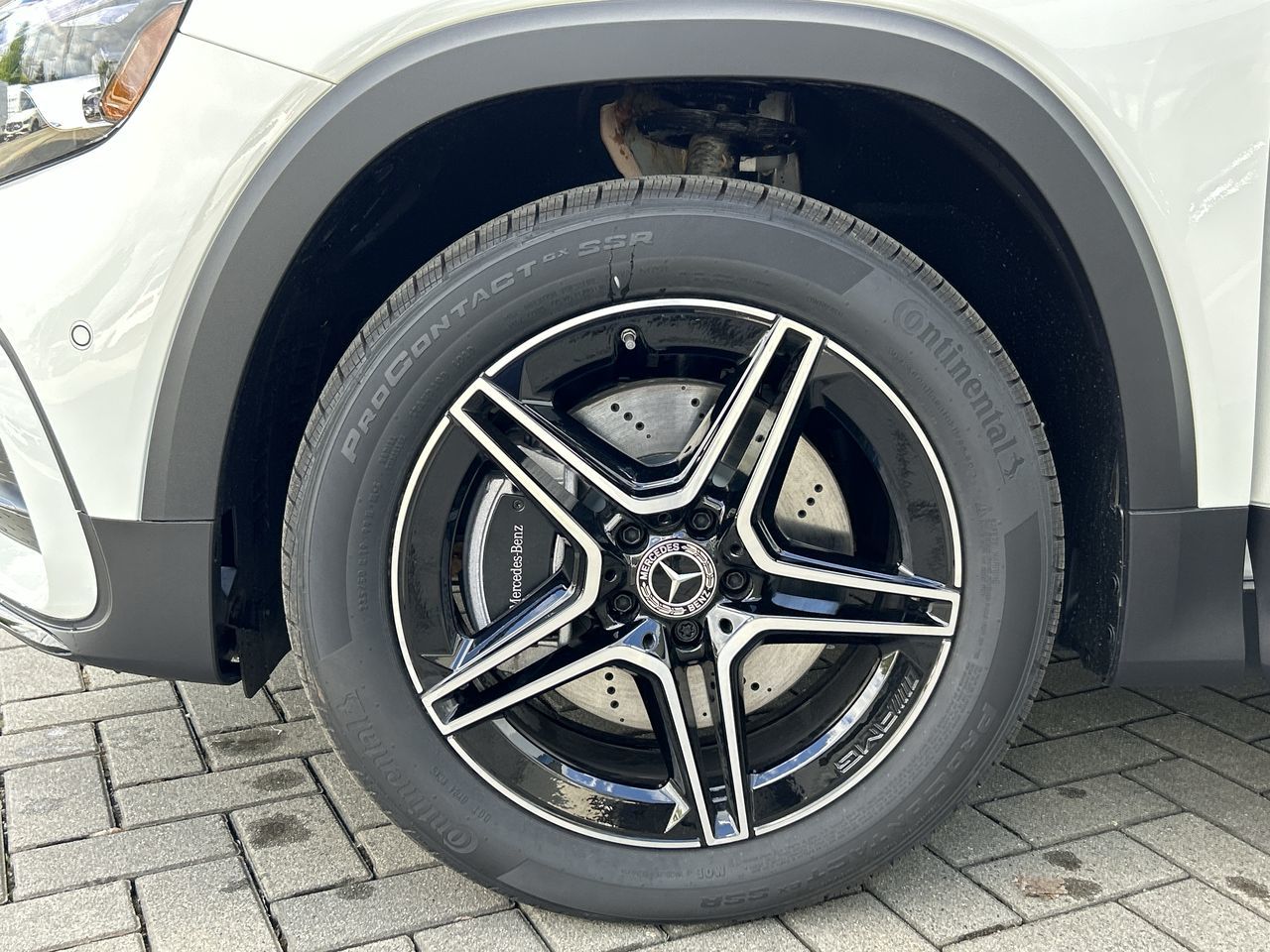 2025 Mercedes-Benz GLB250