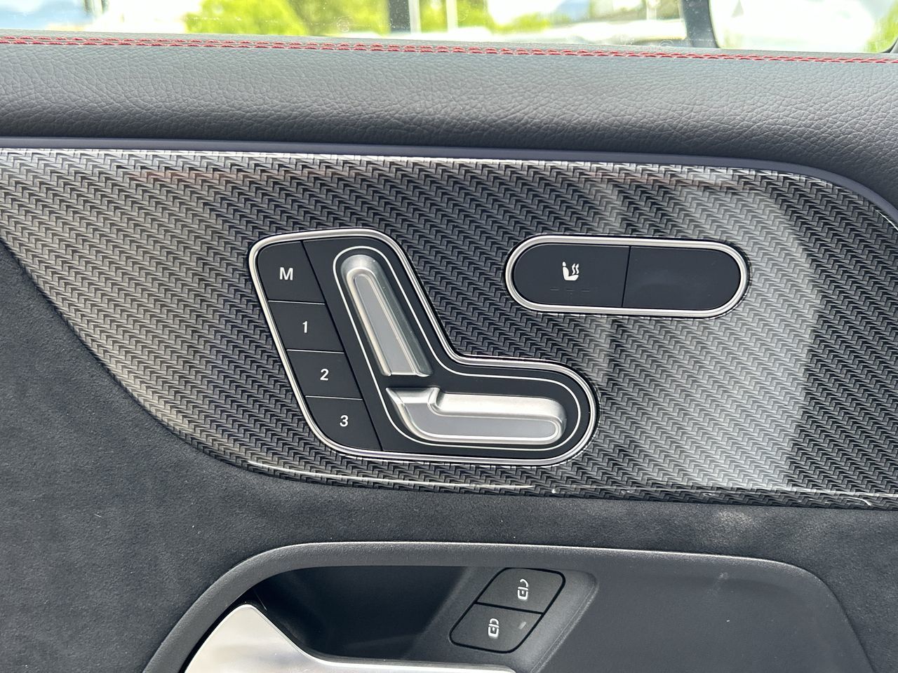 2025 Mercedes-Benz GLB250 in Vancouver, British Columbia