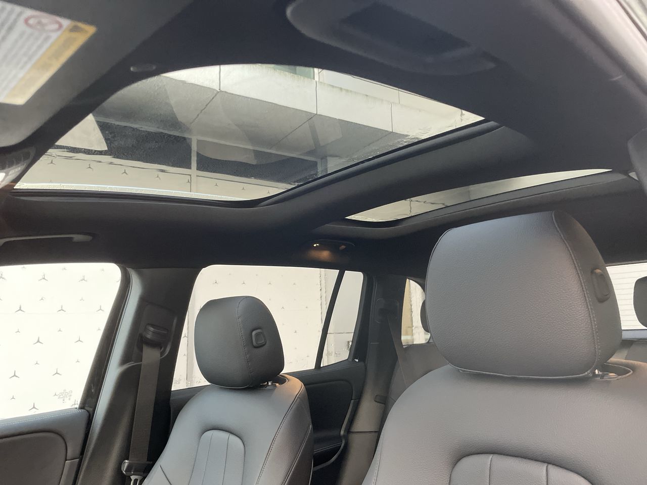 2025 Mercedes-Benz GLB250