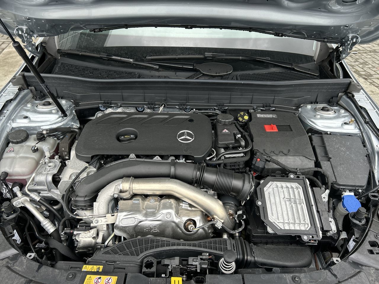 2025 Mercedes-Benz GLB in Vancouver, British Columbia