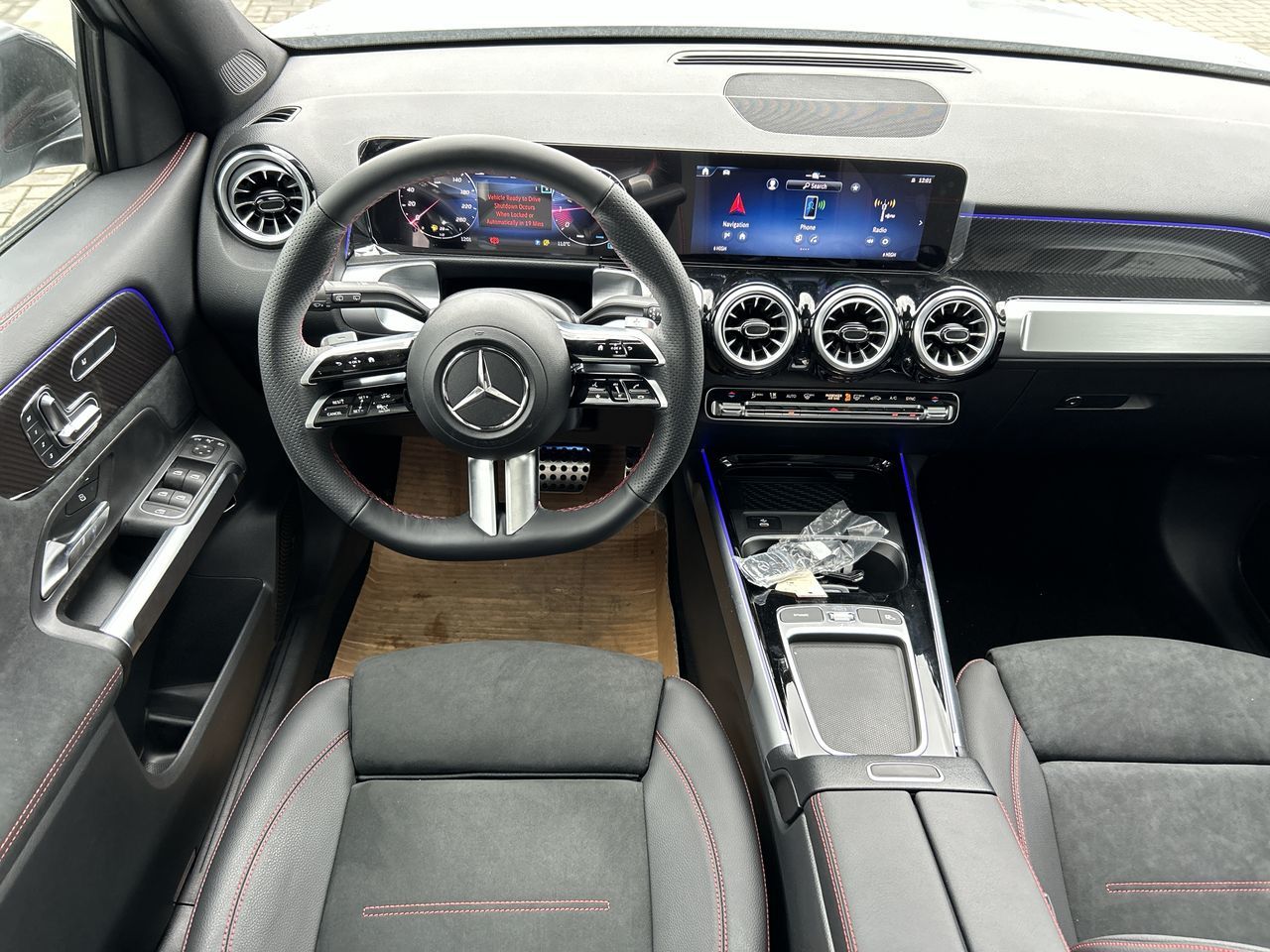 2025 Mercedes-Benz GLB in Vancouver, British Columbia