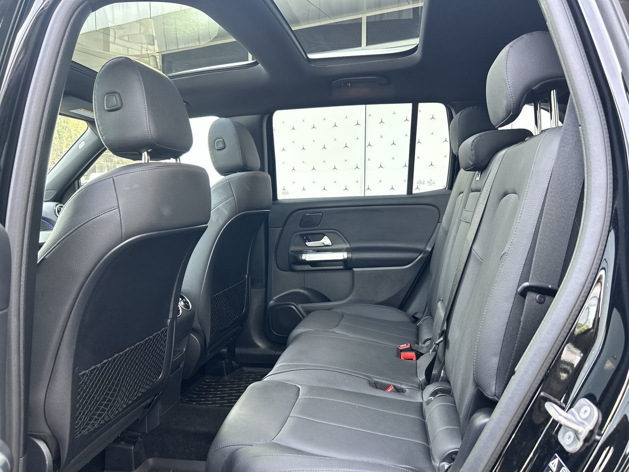 2025 Mercedes-Benz GLB250