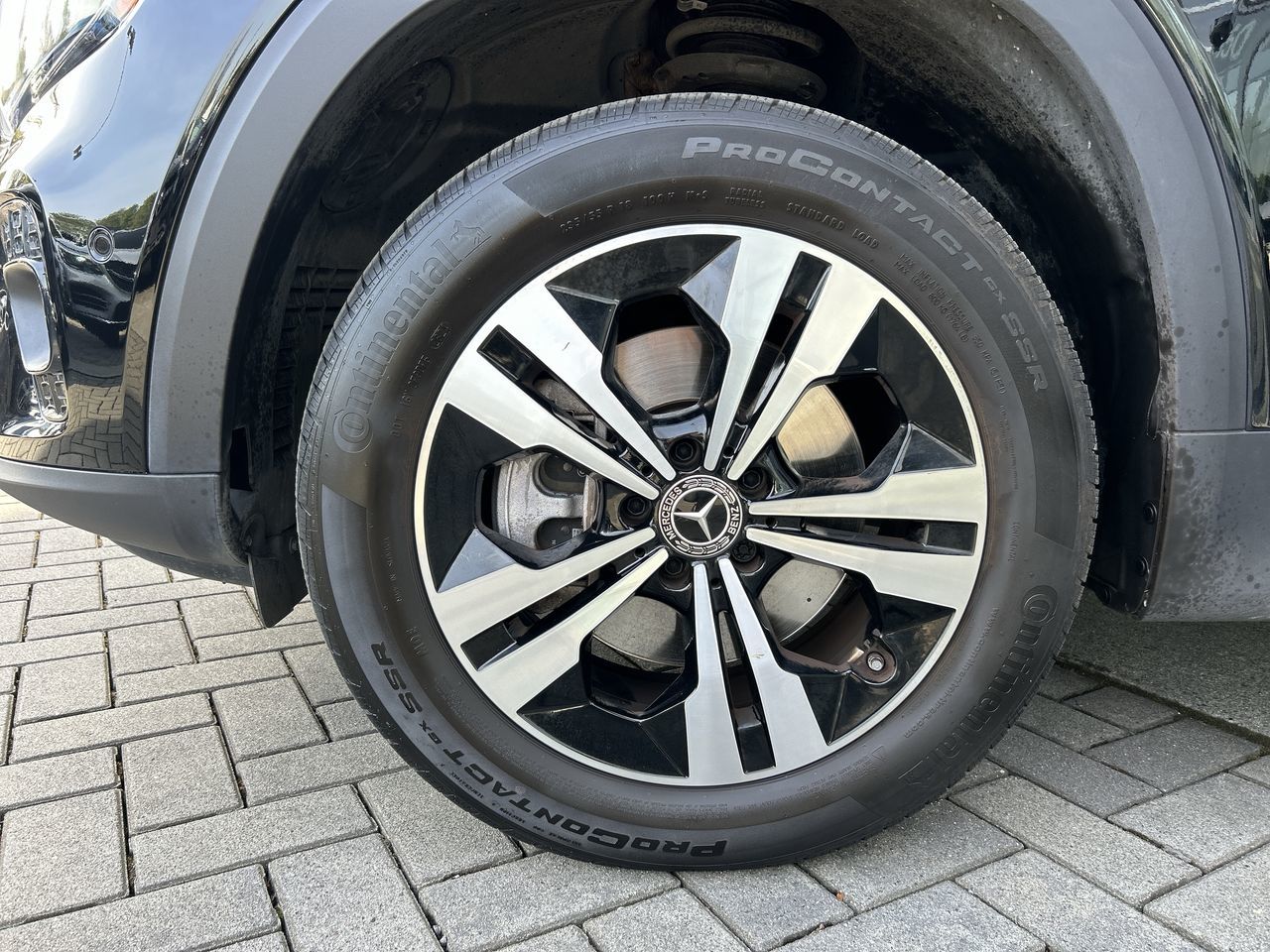 2025 Mercedes-Benz GLB250