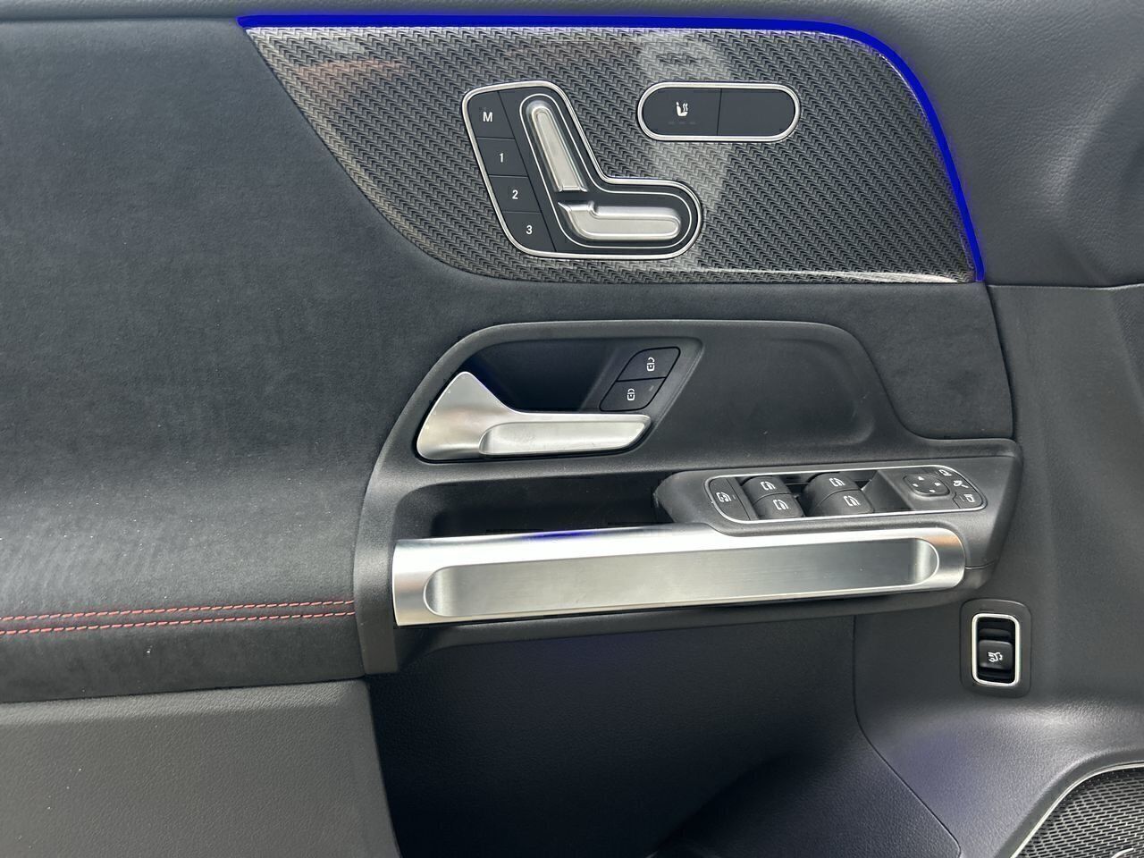 2026 Mercedes-Benz GLB