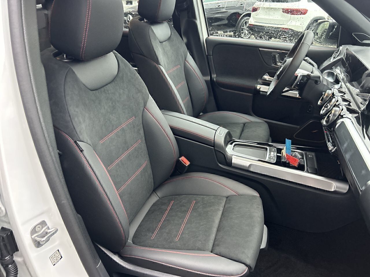 2026 Mercedes-Benz GLB