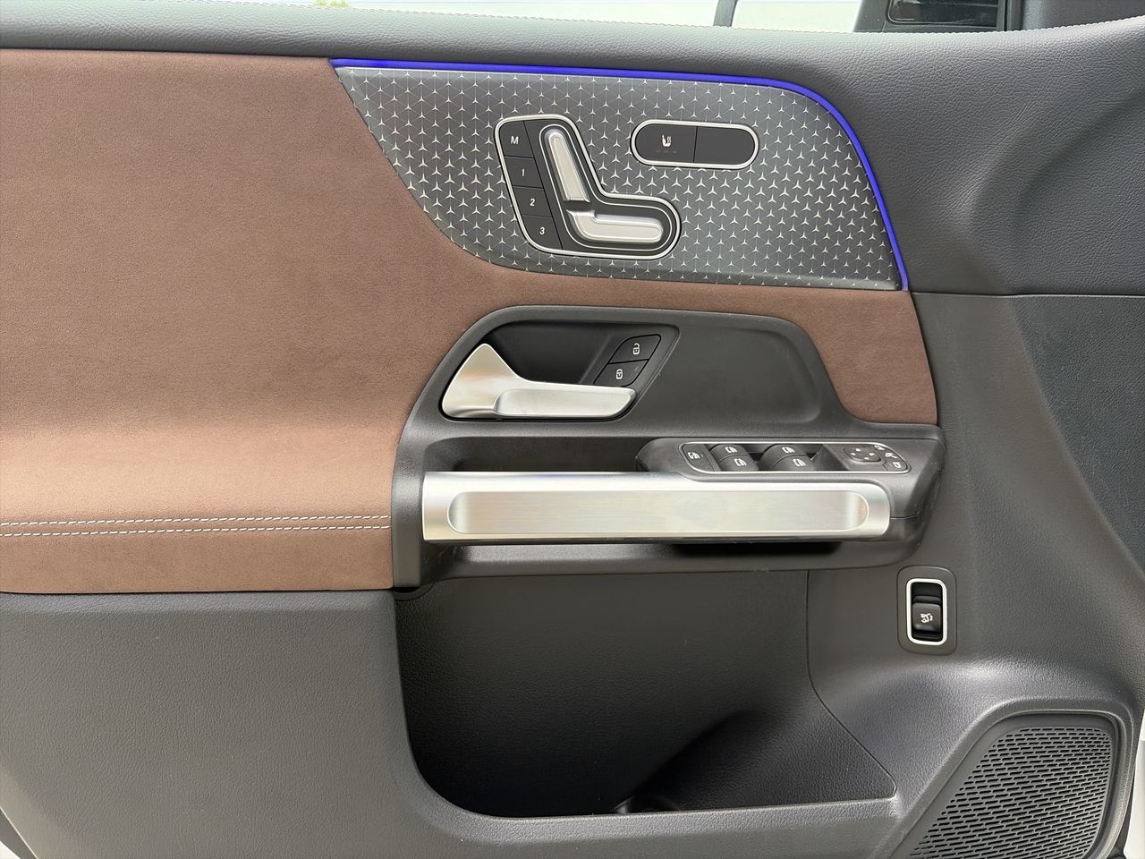 2026 Mercedes-Benz GLB in Vancouver, British Columbia