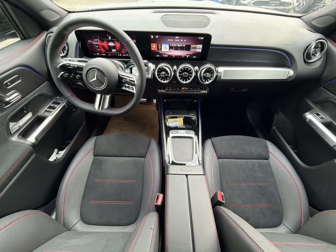 2026 Mercedes-Benz GLB in Vancouver, British Columbia