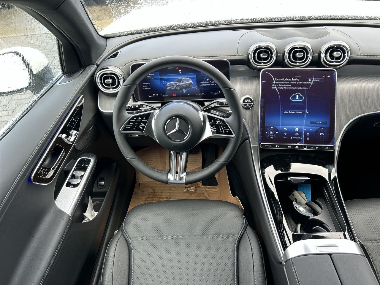 2025 Mercedes-Benz GLC in Vancouver, British Columbia