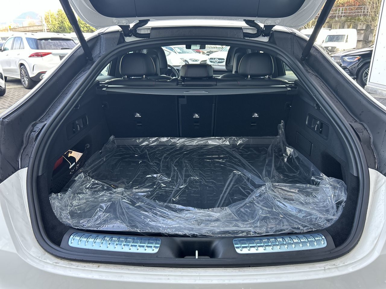 2026 Mercedes-Benz GLC