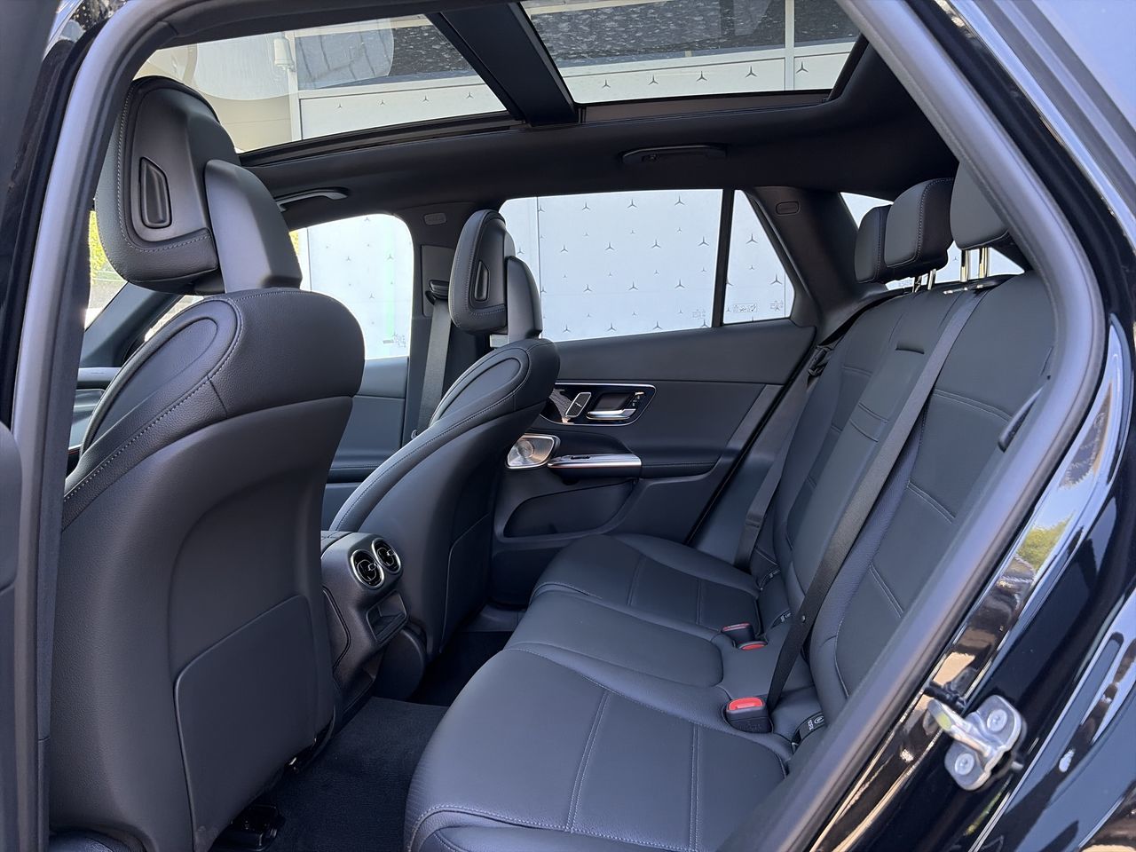 2026 Mercedes-Benz GLC