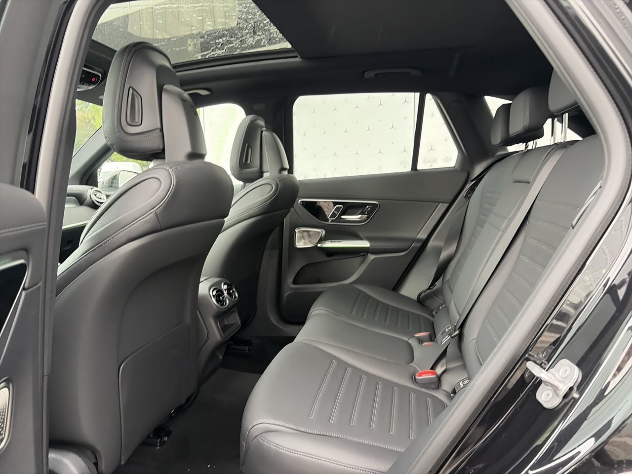 2026 Mercedes-Benz GLC