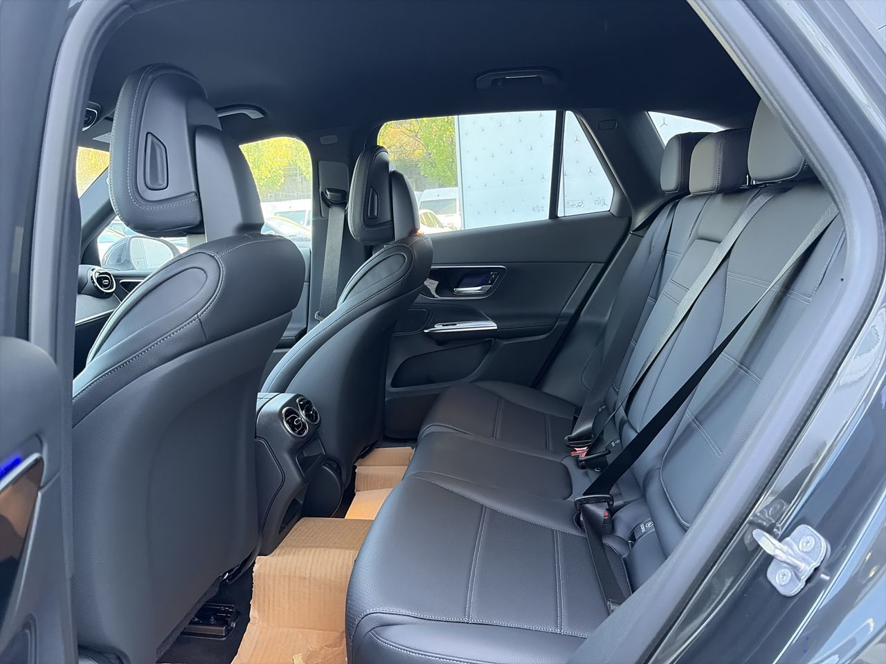 2027 Mercedes-Benz GLC