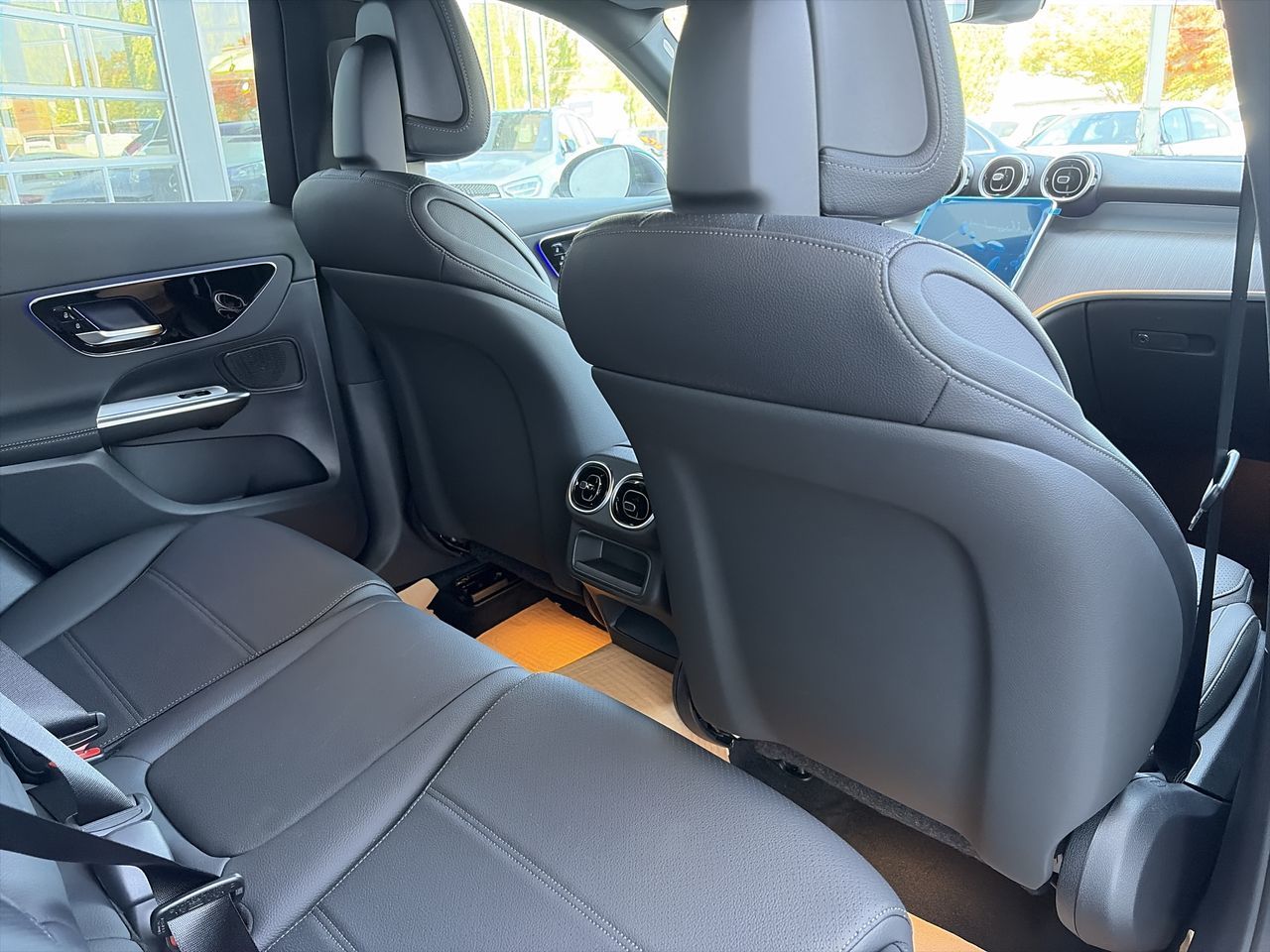 2027 Mercedes-Benz GLC