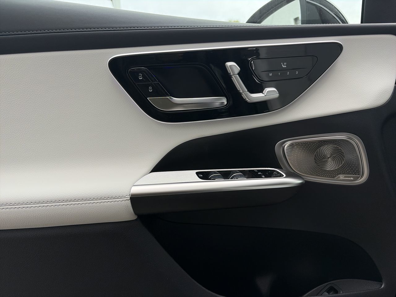 2027 Mercedes-Benz GLC