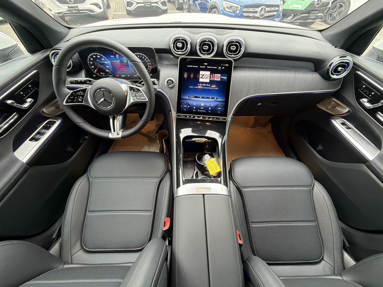 2027 Mercedes-Benz GLC