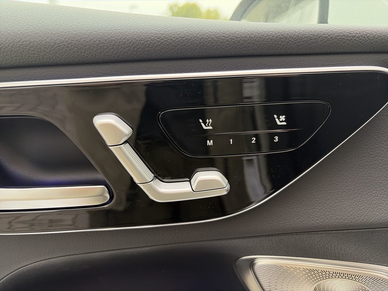 2027 Mercedes-Benz GLC