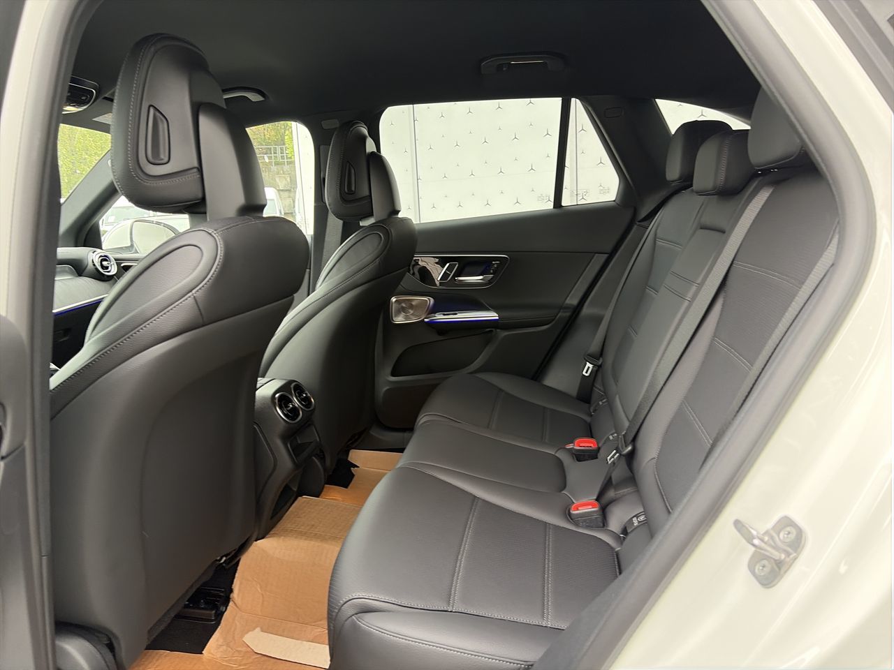 2027 Mercedes-Benz GLC