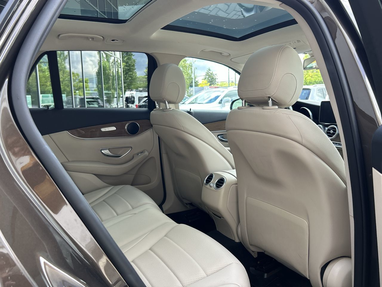 Mercedes-Benz GLC300  2016 à Vancouver, Colombie-Britannique