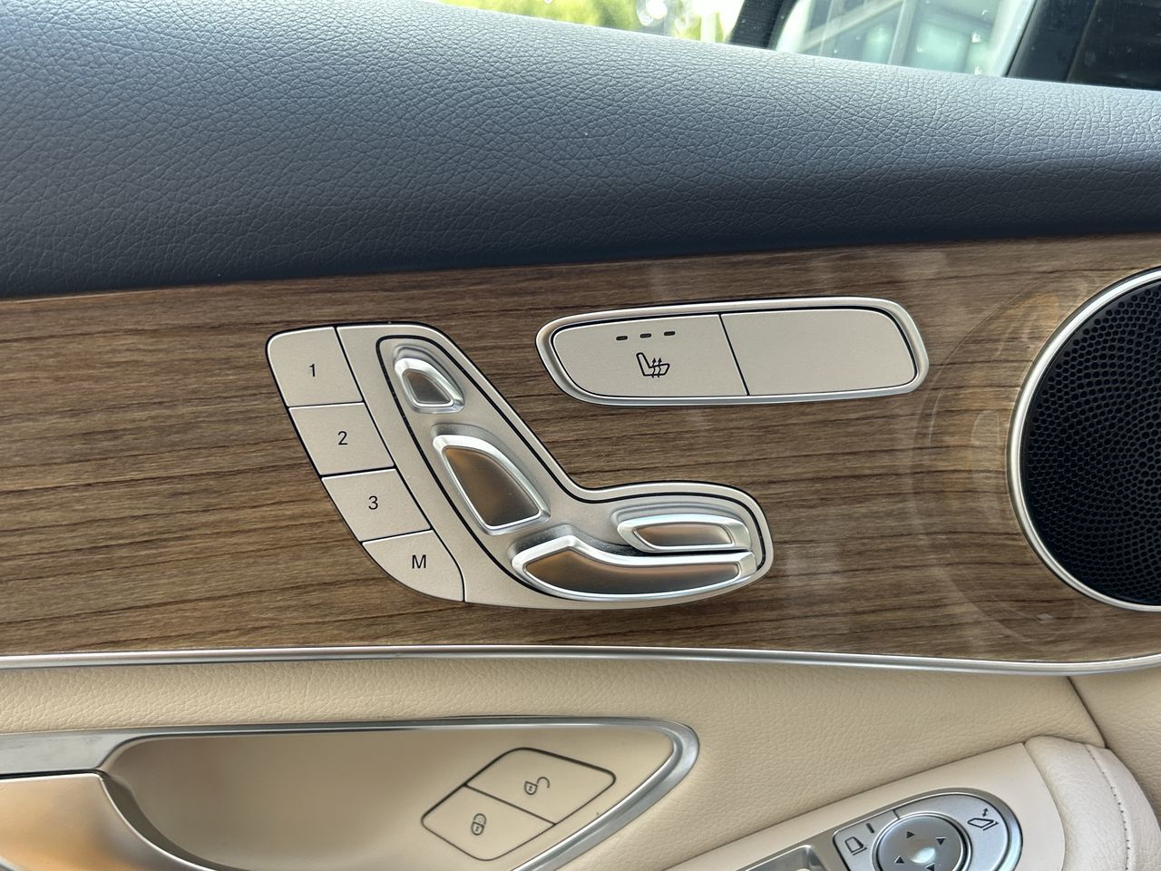 Mercedes-Benz GLC300  2016 à Vancouver, Colombie-Britannique