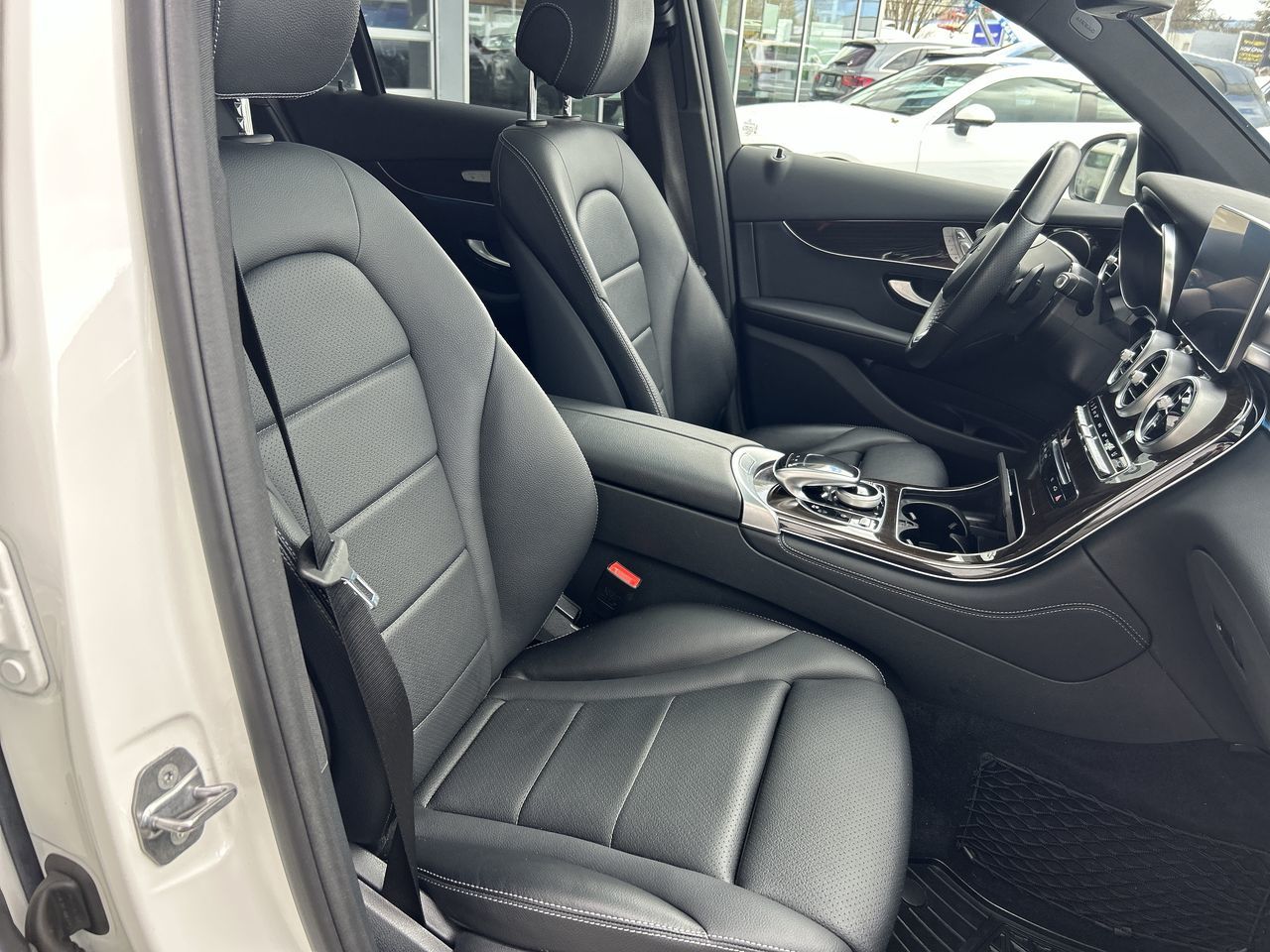 2017 Mercedes-Benz GLC300