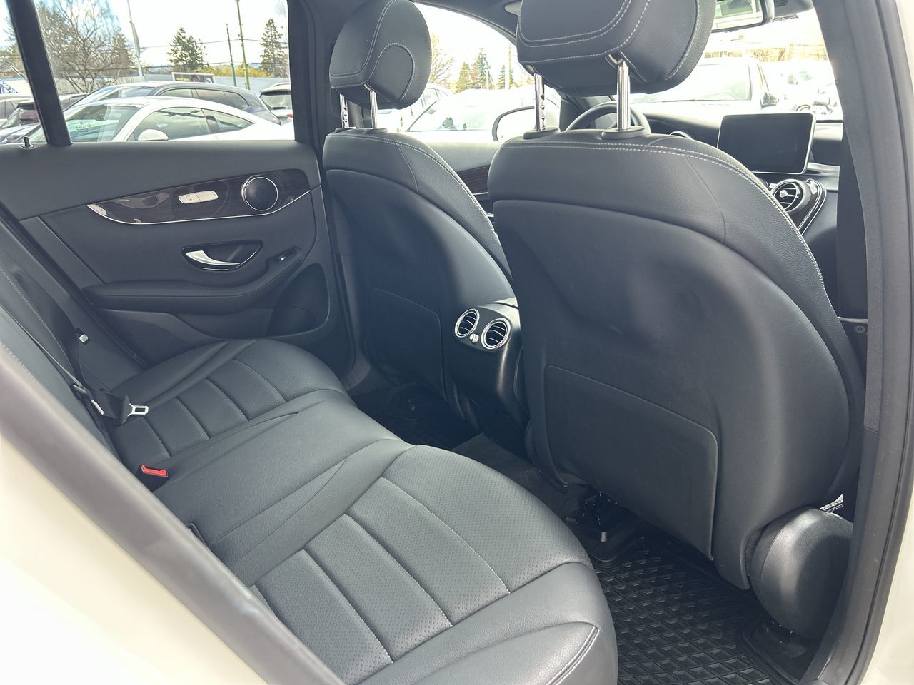 2017 Mercedes-Benz GLC300