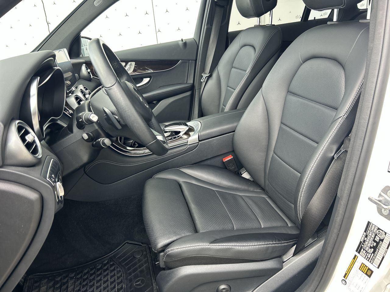 2017 Mercedes-Benz GLC300