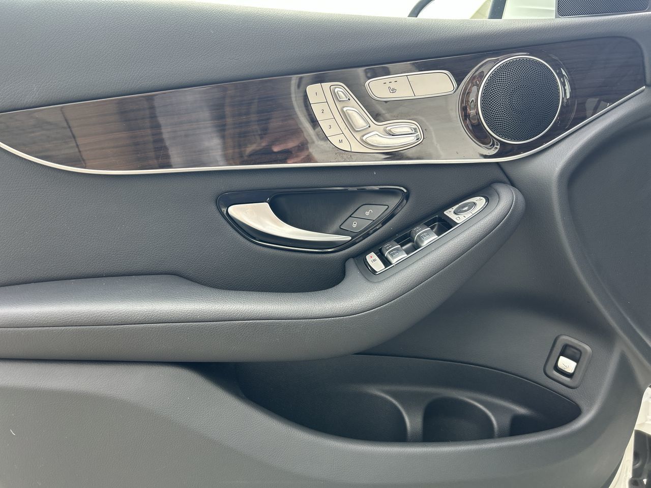 2017 Mercedes-Benz GLC300