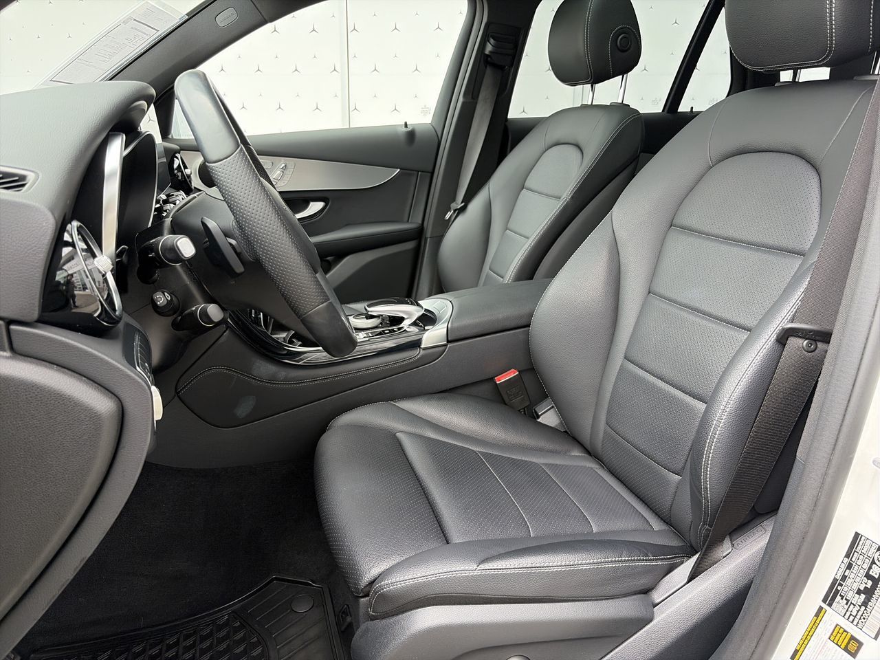 2017 Mercedes-Benz GLC300