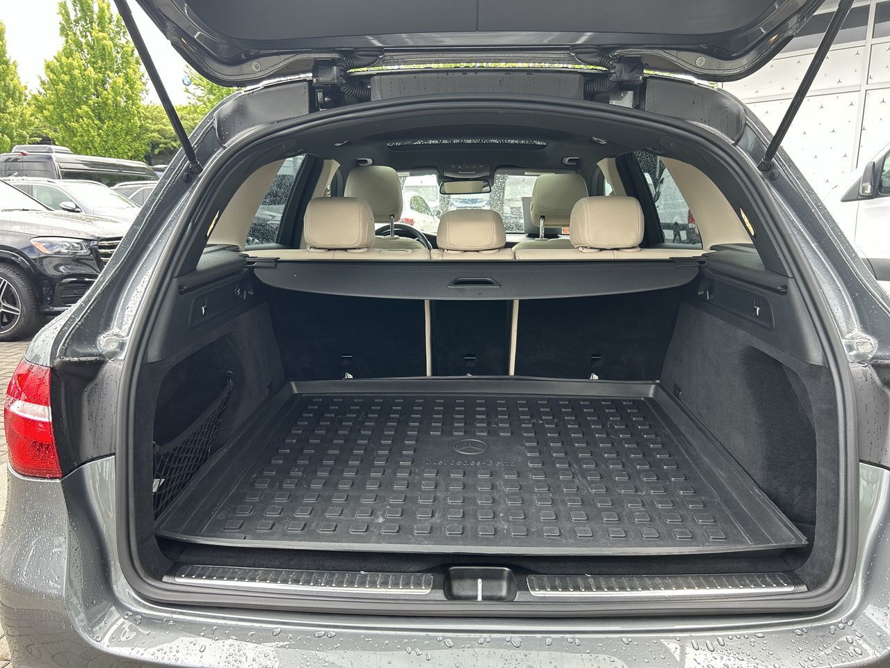 Mercedes-Benz GLC300  2018 à Vancouver, Colombie-Britannique