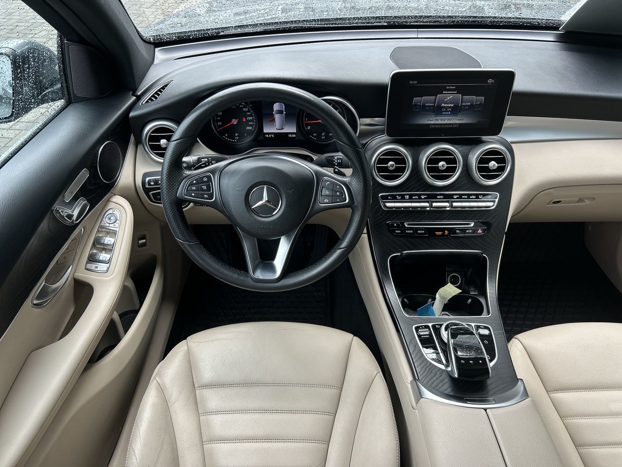 Mercedes-Benz GLC300  2018 à Vancouver, Colombie-Britannique