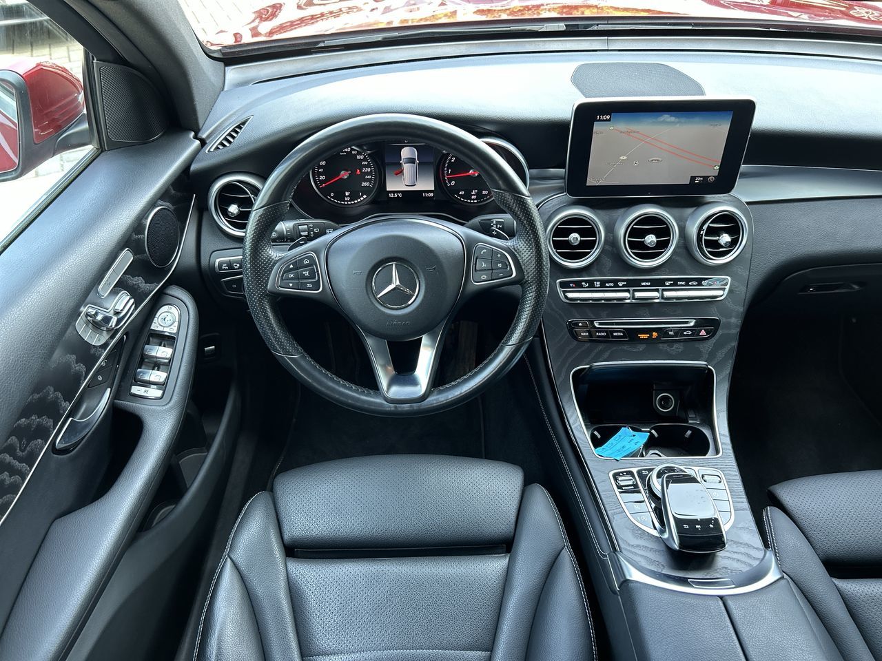 2018 Mercedes-Benz GLC300 in Vancouver, British Columbia