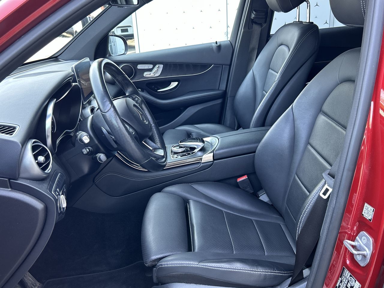 2018 Mercedes-Benz GLC300 in Vancouver, British Columbia