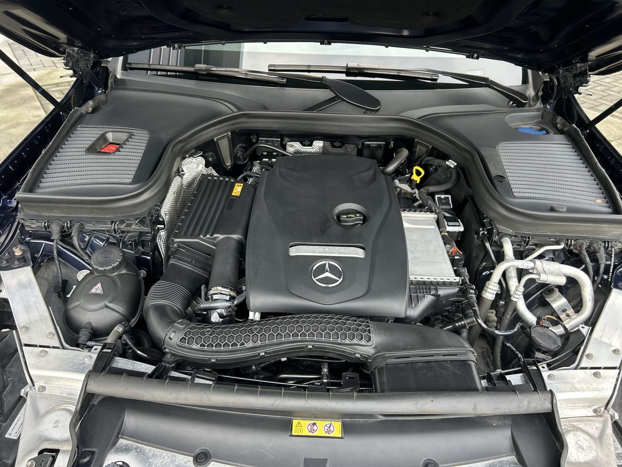 2018 Mercedes-Benz GLC300 in Vancouver, British Columbia