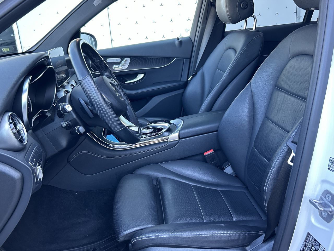 2019 Mercedes-Benz GLC300 in Vancouver, British Columbia